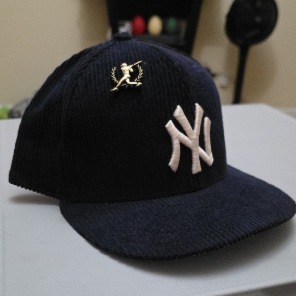 Black Cap with White Logo and Gold Pin - Picture 1 of 7